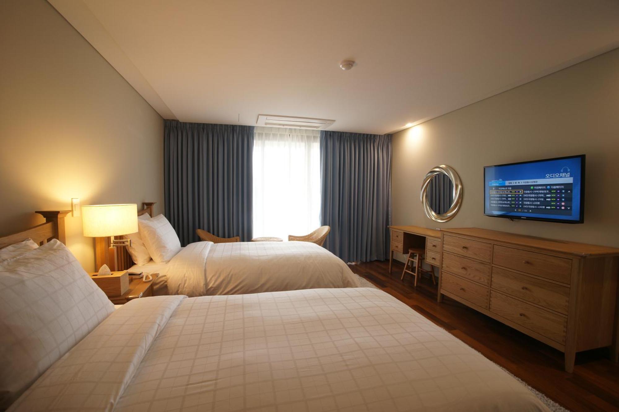 Illeinn Hotel Seogwipo-stad Buitenkant foto
