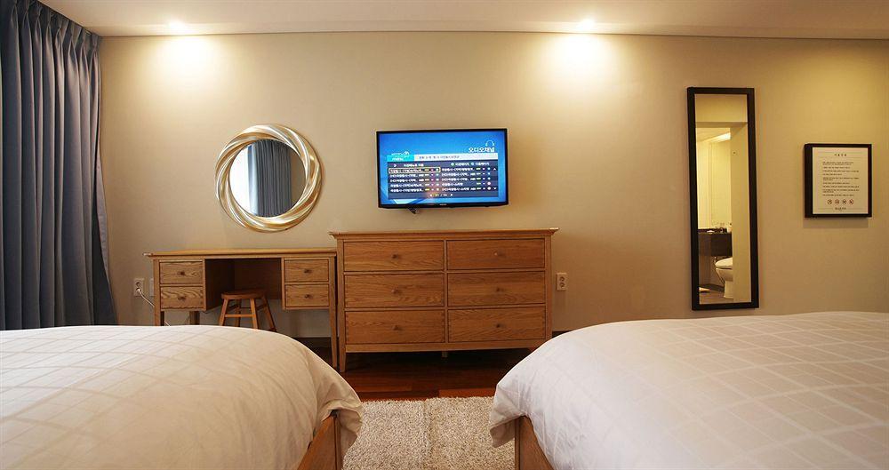 Illeinn Hotel Seogwipo-stad Buitenkant foto